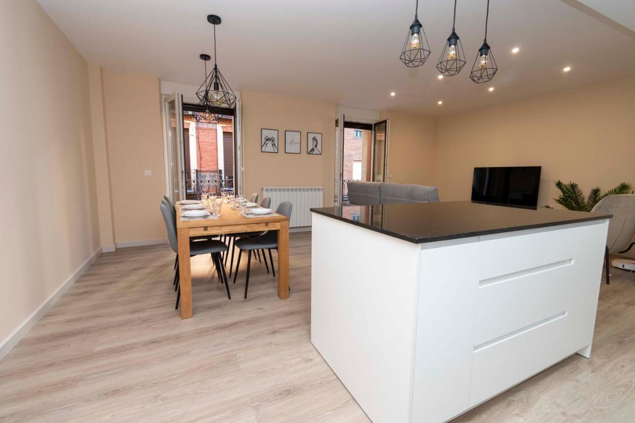 Ferienwohnung Espectacular Piso En Casco Historico-Plaza Don Gutierre León Exterior foto